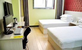 [凱萊商務(wù)賓館]標(biāo)準(zhǔn)間/大床房住宿1晚2選1!舒心的環(huán)境,熱情的服務(wù),舒適的床品,賓至如歸的感受_團(tuán)800濟(jì)南團(tuán)購網(wǎng)站大全