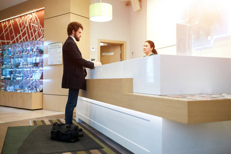 住宿字素材有男室內(nèi)設(shè)計圖片-住宿字素材室內(nèi)設(shè)計素材-住宿字素材室內(nèi)設(shè)計