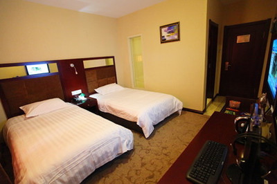 【春天連鎖賓館】一日房,標準間/大床房2選1,可升級,美團券可疊加使用_團800哈爾濱團購網站大全