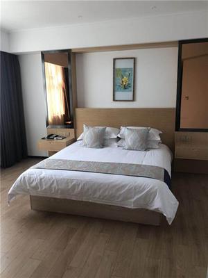 悅星大酒店 熱情服務與便捷住宿預訂，融合中型餐館的溫馨體驗